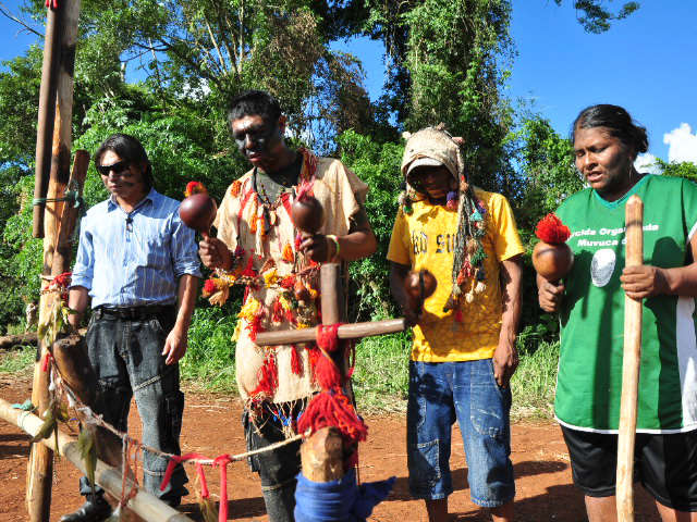  Grupo de 400 &iacute;ndios invade &aacute;rea reivindicada em Paranhos