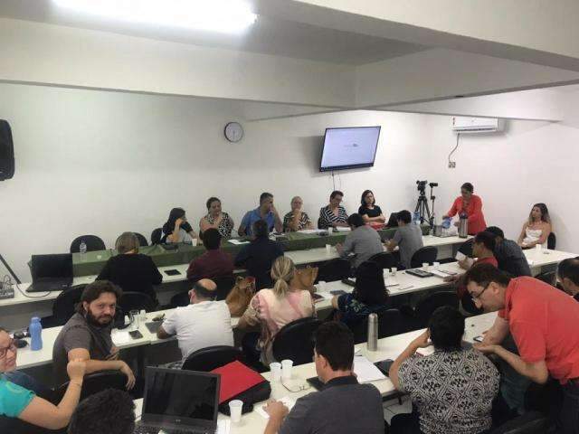 Conselho rejeita todas as propostas de reitora tempor&aacute;ria da UFGD 
