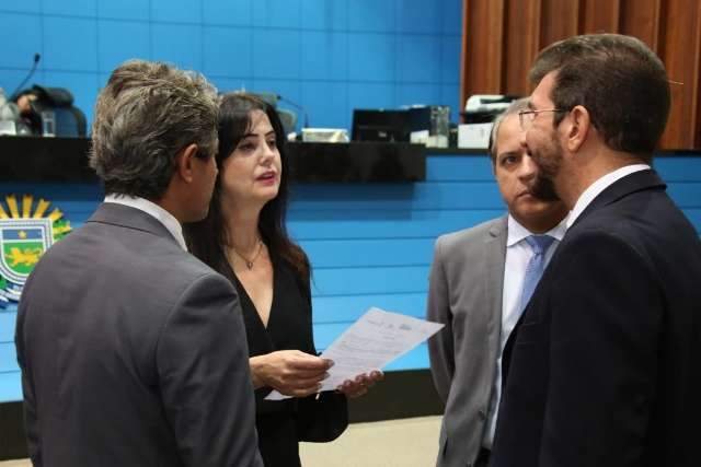 Projeto em que alunos reparam danos perde for&ccedil;a na Assembleia
