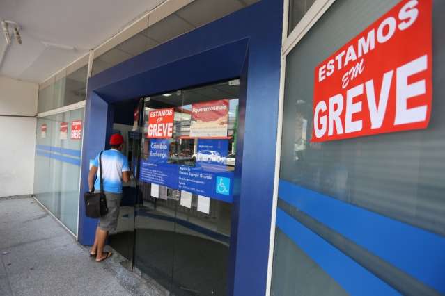 Com proposta de reajuste de 8,5% greve dos banc&aacute;rios deve terminar amanh&atilde;