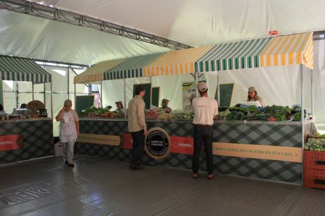 De leite condensado a hortifrutis, a&ccedil;&atilde;o exp&otilde;e itens produzidos em MS