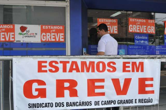 Com 152 ag&ecirc;ncias fechadas, greve dos banc&aacute;rios completa 28 dias