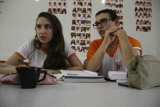 Kathelen e Wellyngton estudam cerca de 14 horas por dia (Foto: Marcelo Victor)