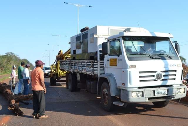 Ap&oacute;s tr&ecirc;s dias de protesto, come&ccedil;a hoje perfura&ccedil;&atilde;o de po&ccedil;os em aldeias