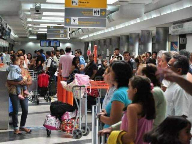 Sem atrasos e cancelamentos, Aeroporto opera por instrumentos nesta manh&atilde;