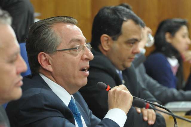Presidente da OAB acusa &#039;candidatos vencidos&#039; de tumultuar disputa