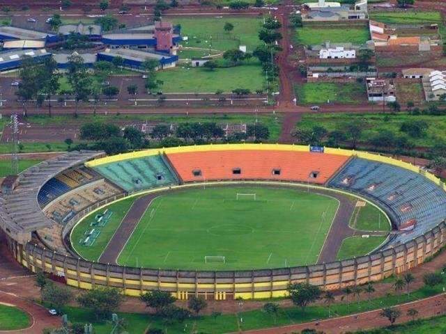 Fechado para o futebol, Dourad&atilde;o &eacute; interditado at&eacute; pela prefeitura