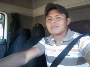 Dois morrem e cinco ficam feridos ap&oacute;s caminh&atilde;o despencar de serra