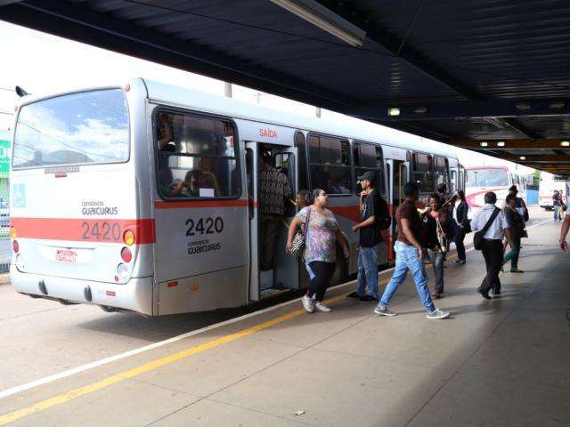 Prefeitura prop&otilde;e manter isen&ccedil;&atilde;o de ISS, mas quer 100 novos pontos