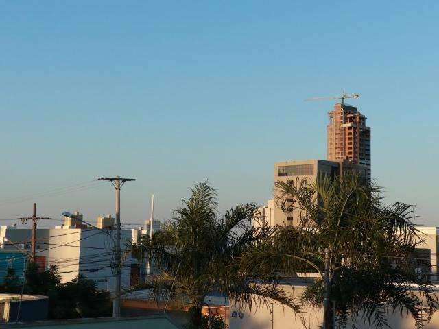 S&aacute;bado ser&aacute; de c&eacute;u aberto e muito calor em MS