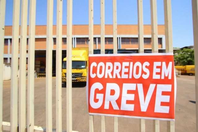 TST determina que grevistas dos Correios devem manter efetivo de 80%