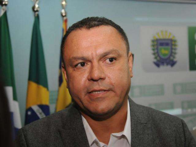 Prioridade &eacute; concluir obras iniciadas, afirma novo titular da Seinfra