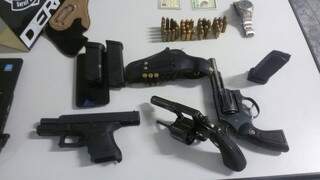 Armas apreendidas durante operação. (Foto: Divulgação)
