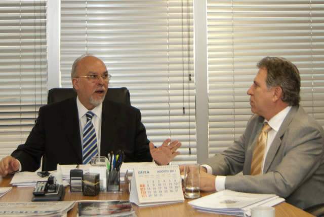  Giroto pede a Negromonte R$ 680 milh&otilde;es para saneamento, PAC e restos a pagar