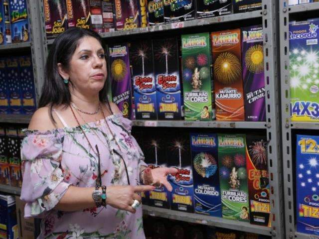 Veto a fogos de artif&iacute;cio com barulho afeta quem vende 2 vezes por ano
