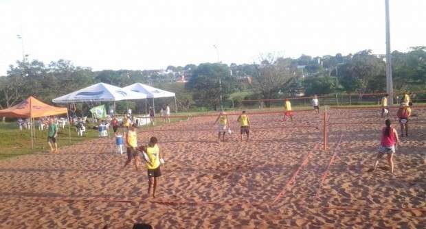 Beach Tennis tem primeira disputa do ano no Parque das Na&ccedil;&otilde;es