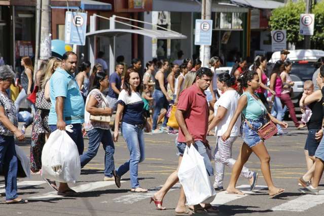 Confira o que abre e fecha na v&eacute;spera e no feriado de Ano Novo
