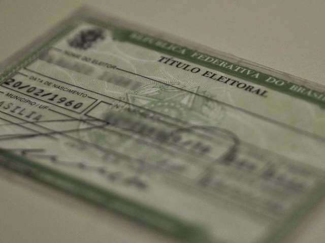 Acaba amanh&atilde; prazo para tirar segunda via do t&iacute;tulo de eleitor