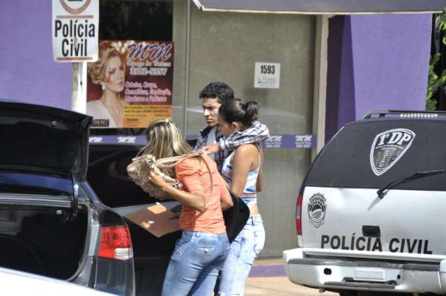 Jovem confessa que empinou moto, mas nega manobra antes de queda