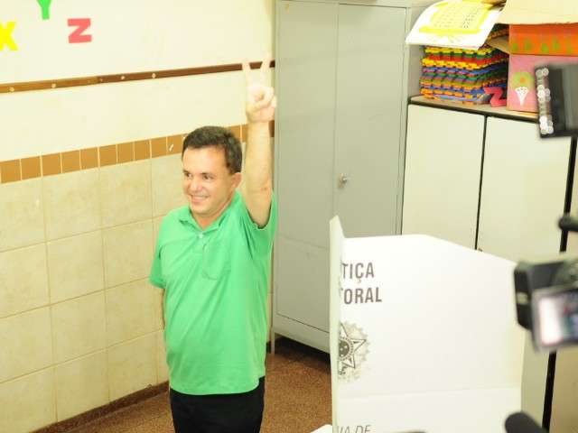 Vander diz que vai apoiar candidato de oposi&ccedil;&atilde;o no segundo turno