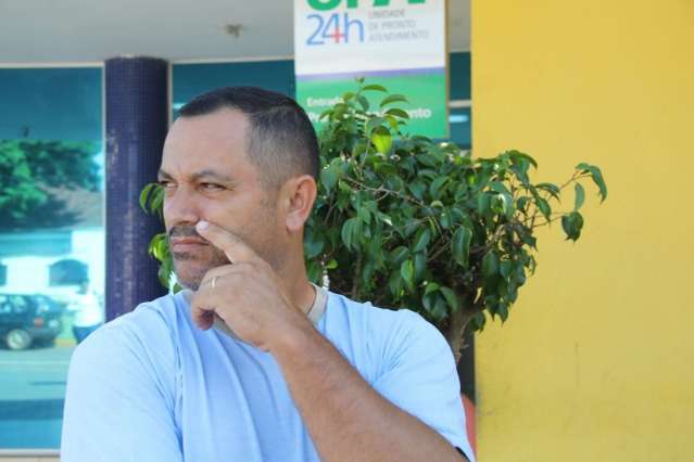 Postos de sa&uacute;de lotam com excessos de fim de ano e epidemia de dengue