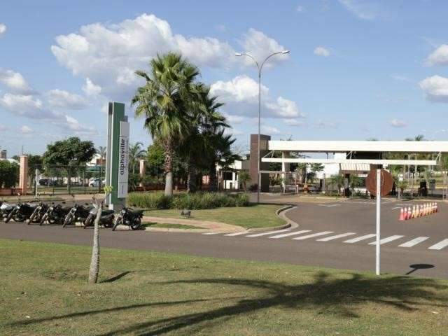 Casal desiste de lote de meio milh&atilde;o, empresa ignora e caso vai para Justi&ccedil;a