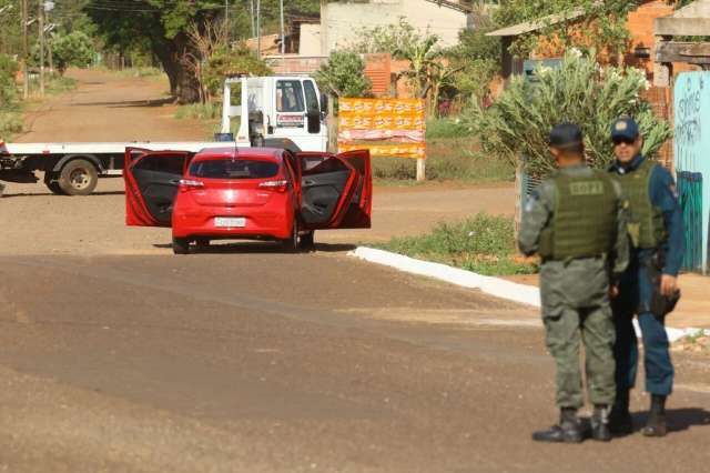 Ve&iacute;culo encontrado abandonado pode ter sido usado em roubo a caixa eletr&ocirc;nico 