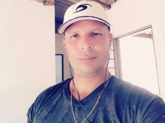 Pol&iacute;cia n&atilde;o tem nem pista de onde suspeito de matar namorada esteja