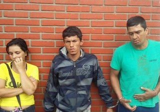 Érica, Jefinho e Rodrigo administravam “disque-drogas” na periferia de Dourados (Foto: Sidney Bronka/94 FM)