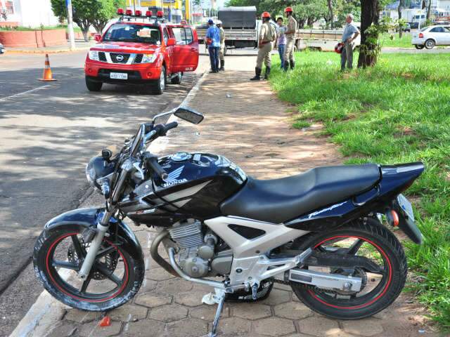  Morre homem atropelado e arrastado por moto na avenida Costa e Silva 
