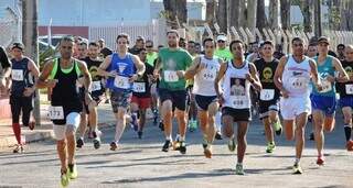 Atletas correram nos percursos de 5km e 10 km (Foto: Reprodução/Sinpol)