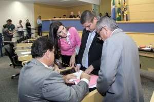 C&acirc;mara da Capital aprova cinco projetos, tr&ecirc;s deles em regime de urg&ecirc;ncia