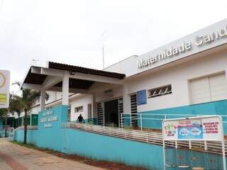 Com promessa de pagamento, médicos param greve em maternidade Com promessa de pagamento, médicos param greve em maternidade
