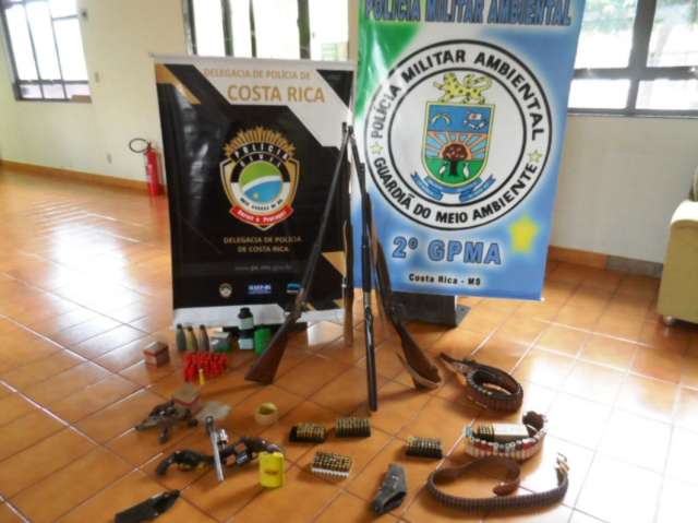 Pol&iacute;cia prende fazendeiro com arsenal