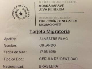 O permiso para circular pelo Paraguai, documento fundamental. Sem ele, o estrangeiro pode ser preso e deportado (Foto: Orlando Silvestre)