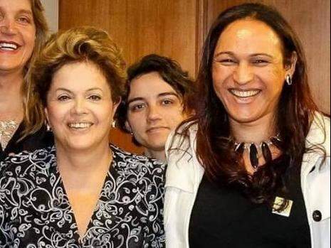 Pela primeira vez na hist&oacute;ria, travesti assume cargo no Executivo