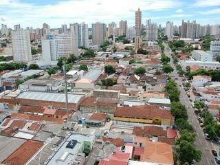 Apesar do crescimento, Campo Grande ainda precisa se adequar às normas de acessibilidade. (Foto: Elverson Cardozo)