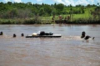 Indígenas estão perto de rio em fazenda (Foto: Divulgação/MPF)