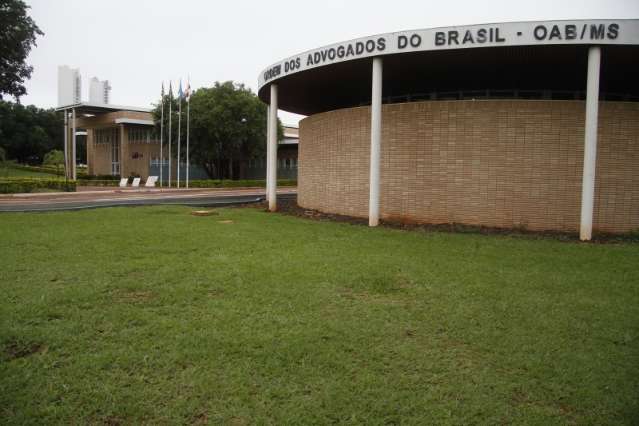 Com inadimplentes liberados, 11 mil votam hoje na elei&ccedil;&atilde;o da OAB