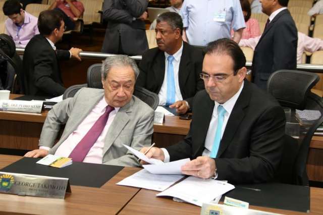 PDT sinaliza que vai acatar convite e fechar com bloco do PMDB