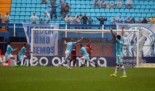 Gol de Rômulo garantiu a vitória do Avaí na Ressacada. (Foto: Jamira Furlani/Avaí F.C.)