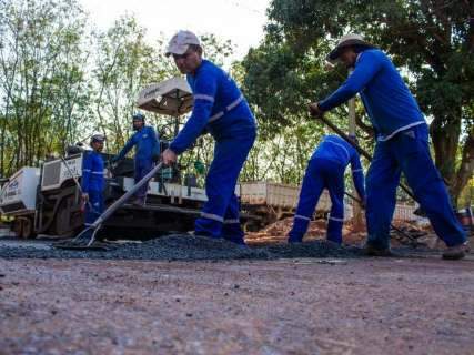 Prefeitura conclui pavimentação do Anache e inicia obras em 11 bairros