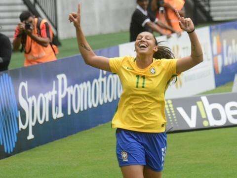 Sele&ccedil;&atilde;o feminina goleia a R&uacute;ssia e garante vaga na final do Torneio de Manaus
