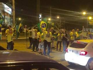 Manifestantes cobram a saída definitiva de Dilma da presidência da República (Foto: Divulgação)