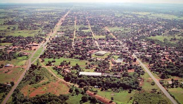 Prefeitura de Guia Lopes da Laguna abre 90 vagas com sal&aacute;rios de at&eacute; R$ 9,6 mil