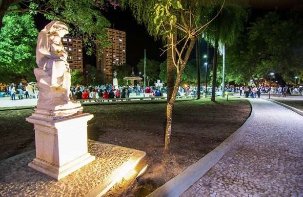 Independ&ecirc;ncia, pra&ccedil;a hist&oacute;rica &eacute; inaugurada ap&oacute;s reforma de R$ 2 mi