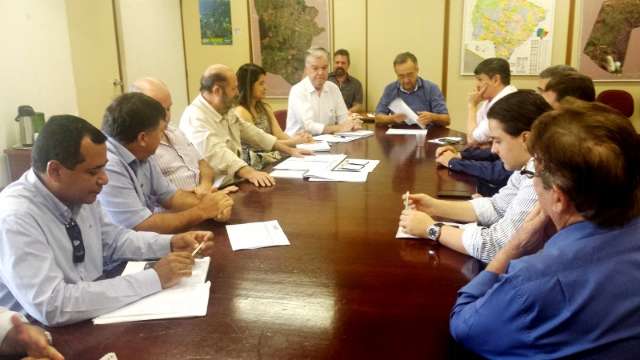 Grupo discute detalhes para reestruturar programa Novilho Precoce