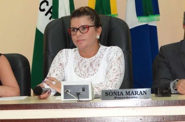 Vereadora denuncia contrata&ccedil;&atilde;o irregular de advogado pela C&acirc;mara Municipal