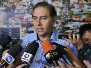 Alcides Bernal falou sobre a situação do Município. (Foto: Alcides Neto)