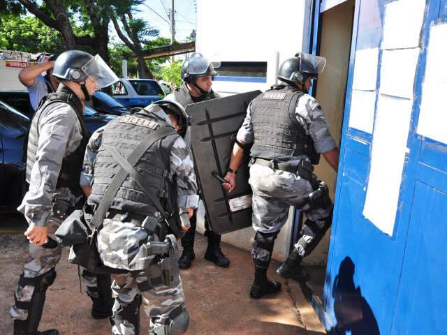  Ap&oacute;s tumulto, detentas passam mal, s&atilde;o atendidas e voltam para pres&iacute;dio